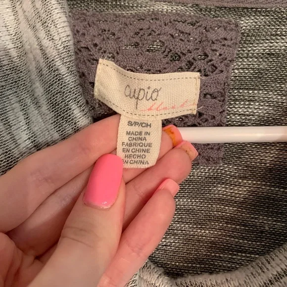 Stitch Fix-Cupio cowl neck women’s size small sweatshirt - Picture 4 of 5